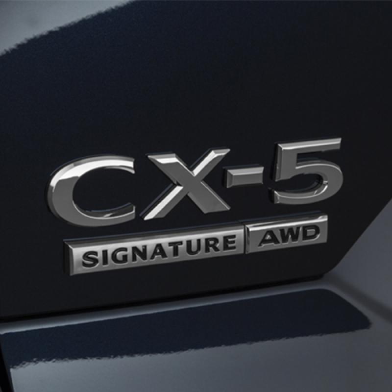 CX-5 「SIGNATURE モデル」リアエンブレム | 商品情報 | ブログ